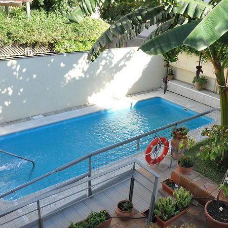 Lemon Garden Hostel Sevilla Exterior photo