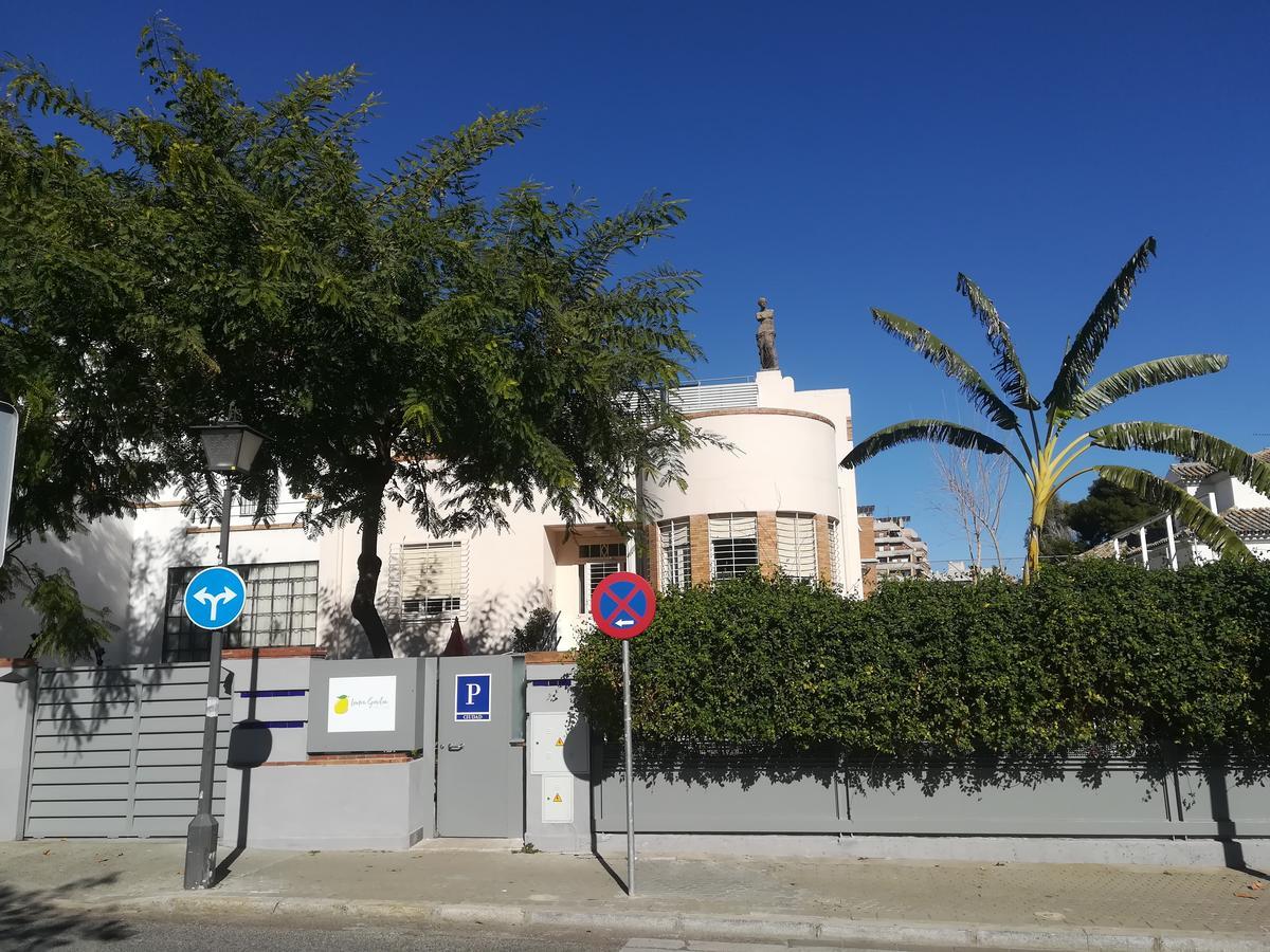 Lemon Garden Hostel Sevilla Exterior photo